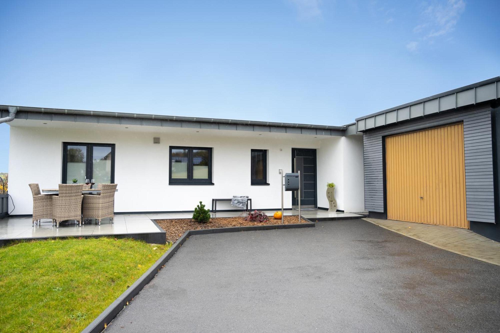 Ferienwohnung "Iewer Der Schaff" Burbach  Екстериор снимка
